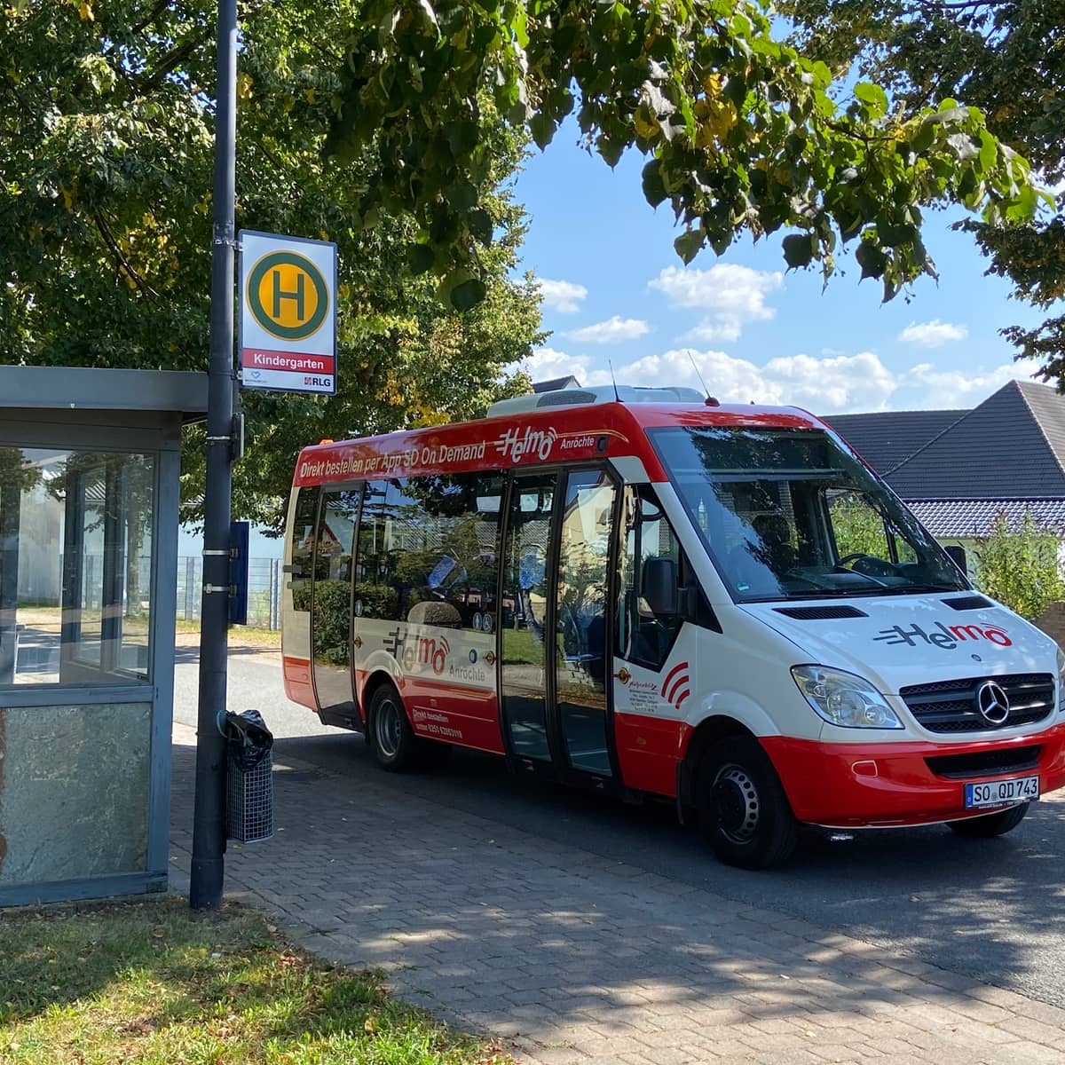 Helmo Kleinbus Helmo fährt am Möhnesee - Hellweg Radio